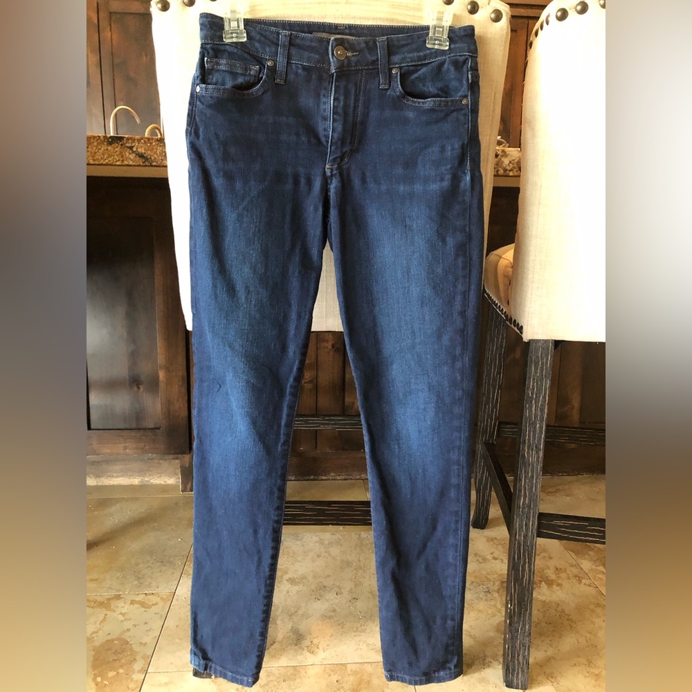 Women’s Joe’s Jeans 26 Waist, 28.75 Inseam Dark Wash Jeans